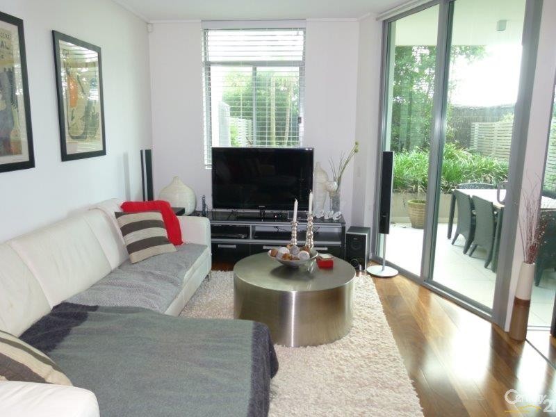 2/11 Waverley Crescent, Bondi Junction NSW 2022