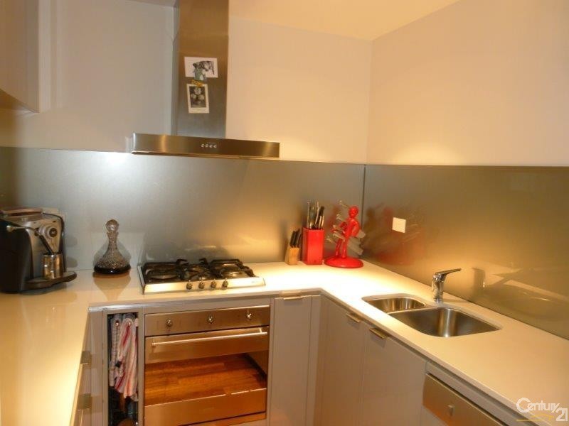 2/11 Waverley Crescent, Bondi Junction NSW 2022