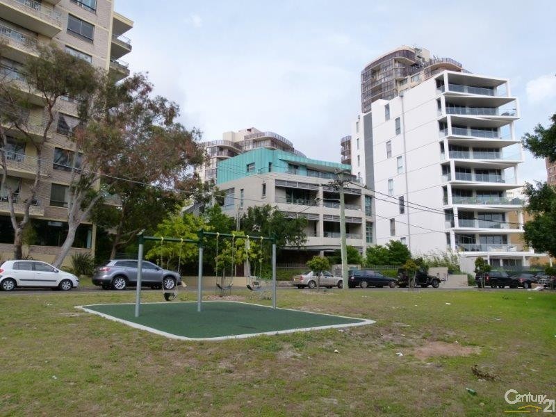 2/11 Waverley Crescent, Bondi Junction NSW 2022