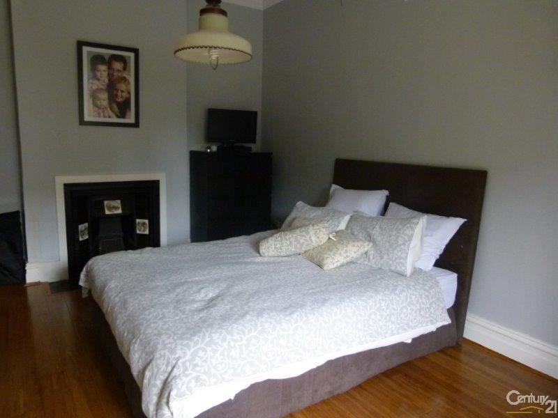 319 Simpson Street, Bondi NSW 2026