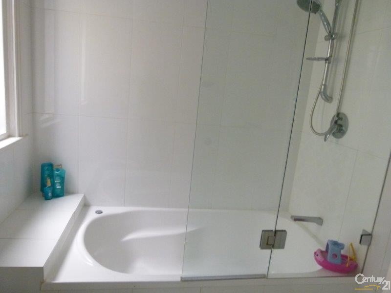 319 Simpson Street, Bondi NSW 2026