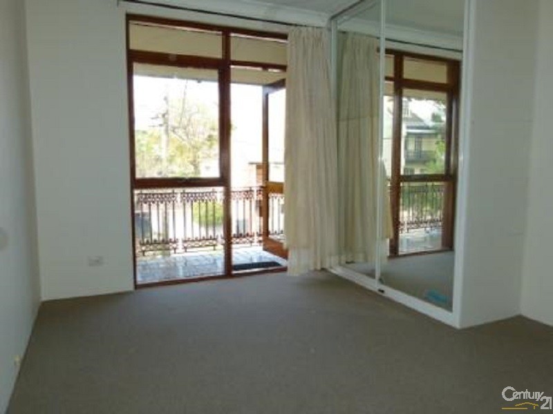 81 Ruthven Street, Bondi Junction NSW 2022