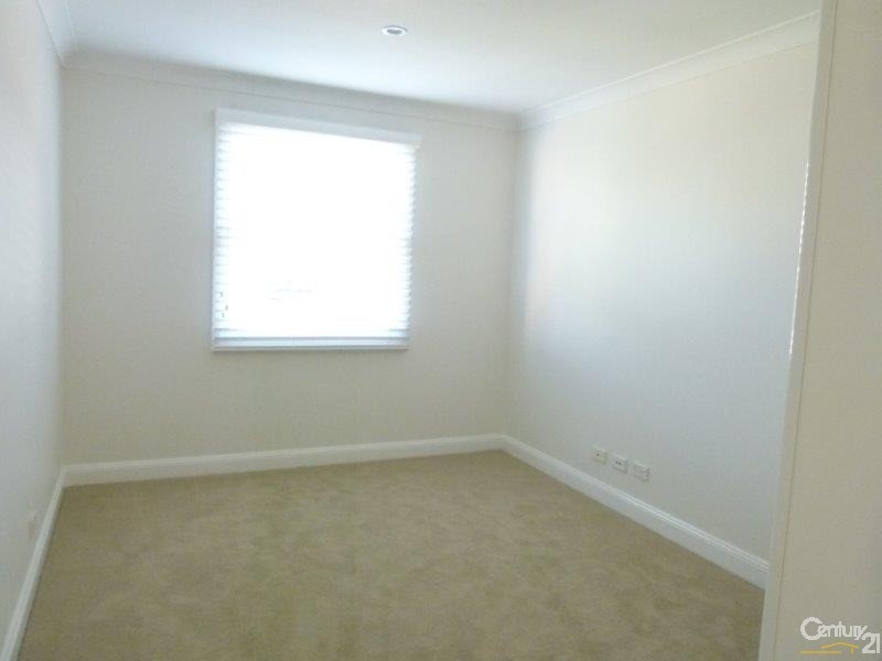 61 Denison Street, Bondi Junction NSW 2022