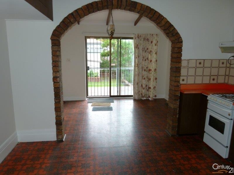 140 Denison Street, Queens Park NSW 2022