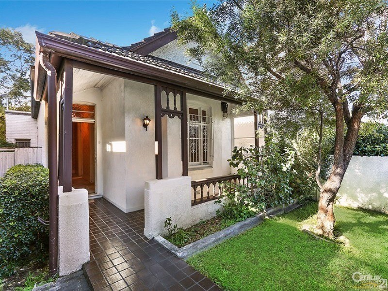 140 Denison Street, Queens Park NSW 2022