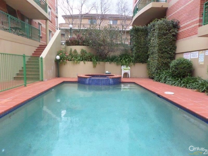 B9/90 Mount Street, Coogee NSW 2034