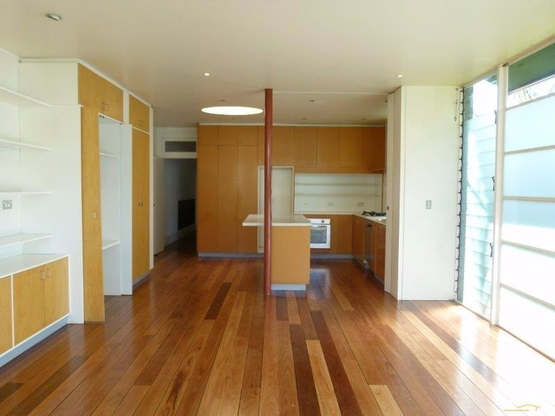 8 Lynch Avenue, Queens Park NSW 2022