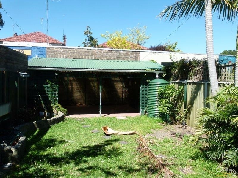 8 Lynch Avenue, Queens Park NSW 2022