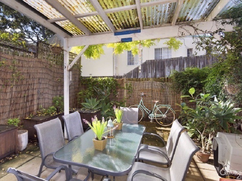 96 Newland Street, Bondi Junction NSW 2022