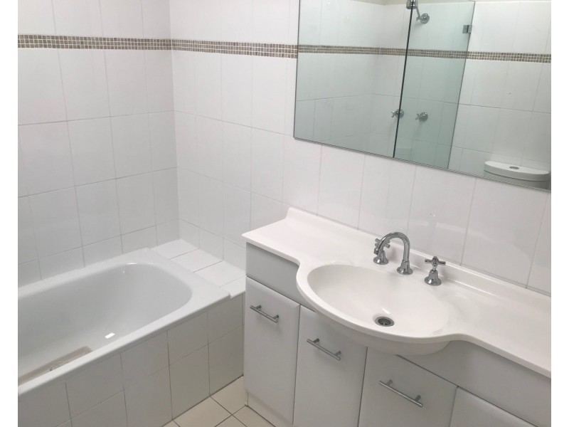 9/160 Beach Street, Coogee NSW 2034