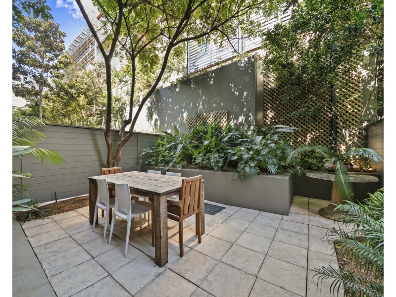 2/12 Garden Street, Alexandria NSW 2015