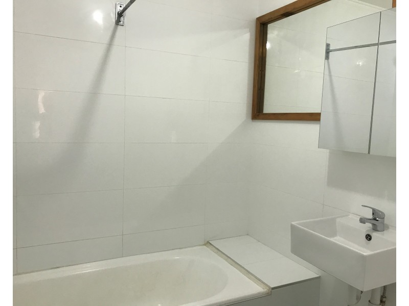 1/27 Fletcher Street, Bondi NSW 2026