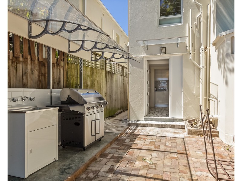 92 Old South Head Road, Woollahra NSW 2025