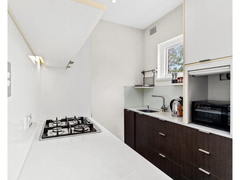 8/243A Old South Head Road, Bondi NSW 2026