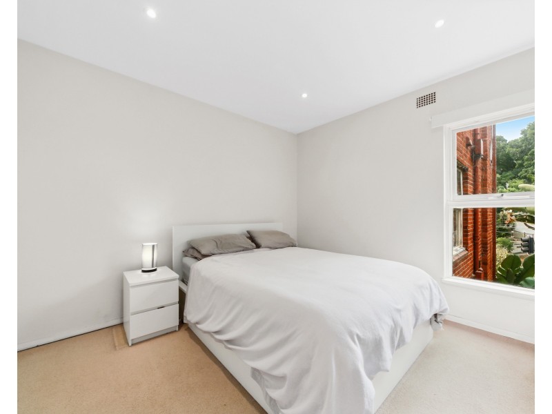 8/243A Old South Head Road, Bondi NSW 2026