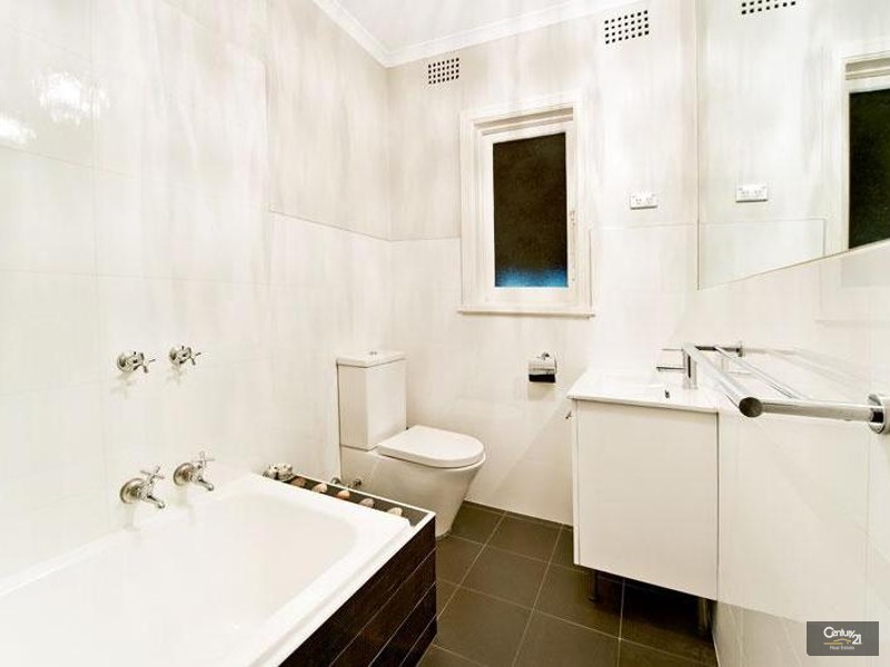 1/15 Ben Eden Street, Bondi Junction NSW 2022