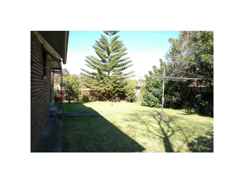 33 Oakes Road, West Pennant Hills NSW 2125