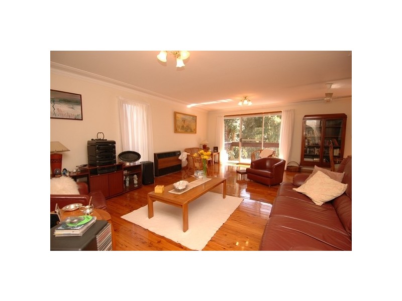 6 Read Place, West Pennant Hills NSW 2125