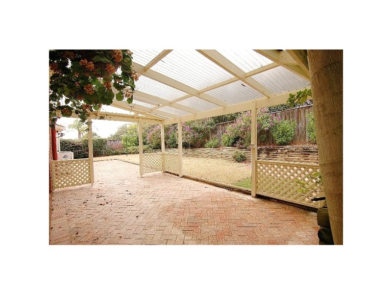 17 Parkwood Close, Castle Hill NSW 2154