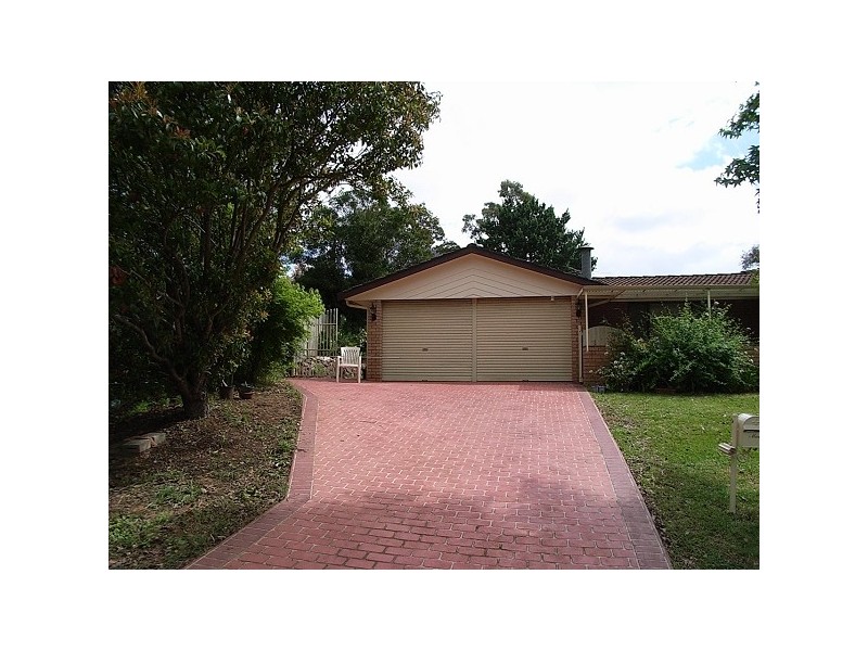 16 Stanton Drive, West Pennant Hills NSW 2125