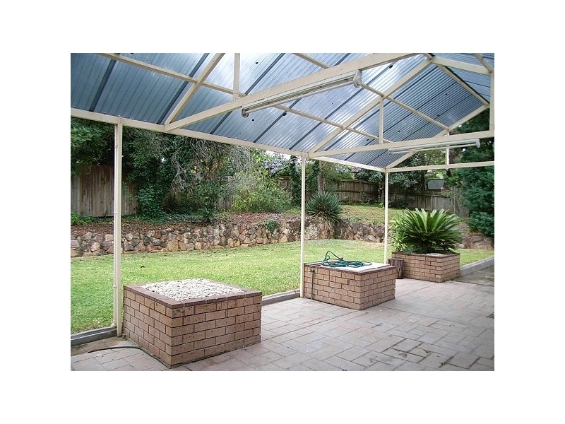 16 Stanton Drive, West Pennant Hills NSW 2125