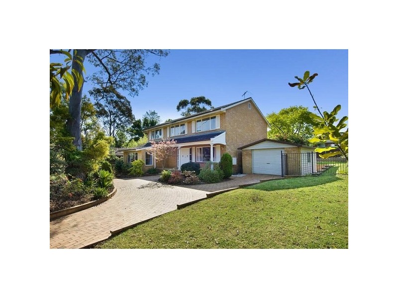 8 Mundon Place, West Pennant Hills NSW 2125