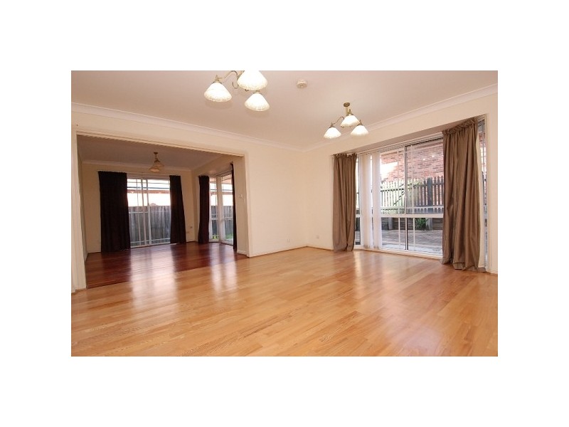 32 Neale Ave, Cherrybrook NSW 2126