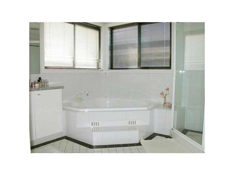 10 Hendon Green, West Pennant Hills NSW 2125