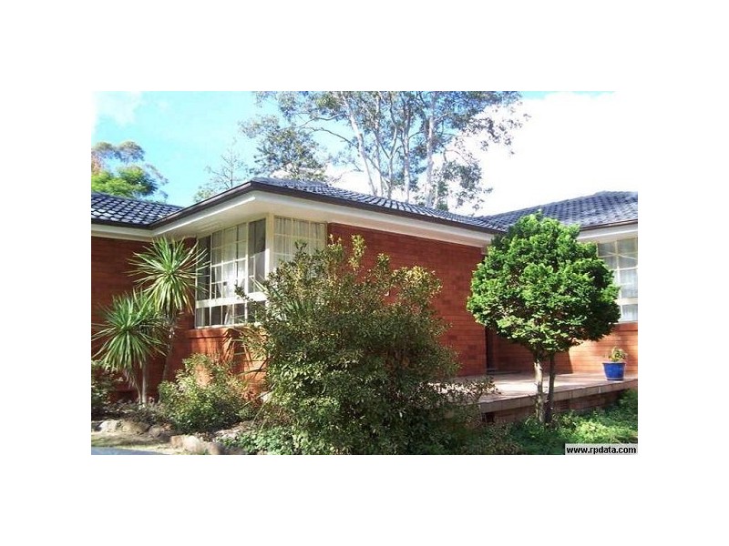 11 Lorrina, West Pennant Hills NSW 2125