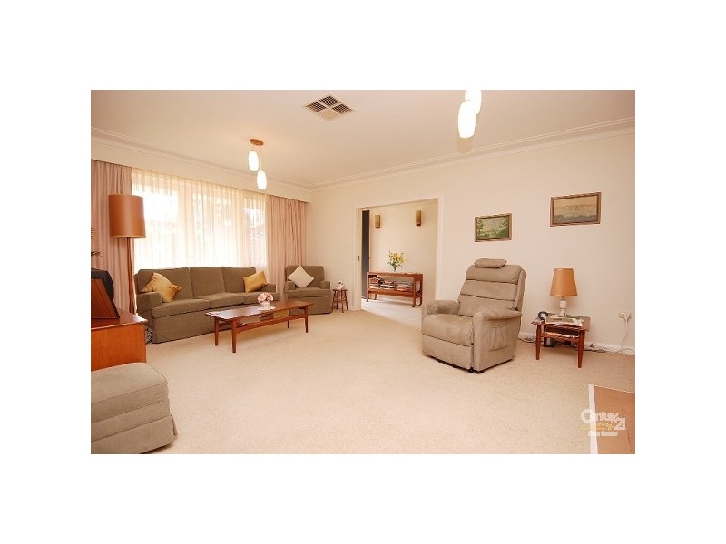 11 Tallgums Avenue, West Pennant Hills NSW 2125