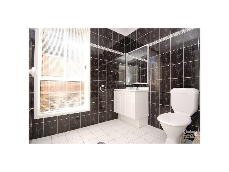 1 Lynton Green, West Pennant Hills NSW 2125