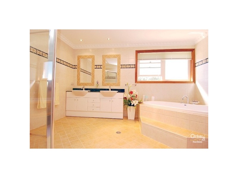 13 Forestwood Crescent, West Pennant Hills NSW 2125