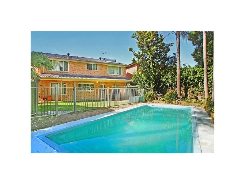 4 Cedarwood Drive, Cherrybrook NSW 2126