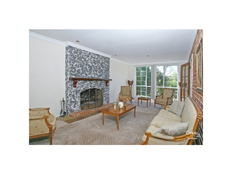 4 Cedarwood Drive, Cherrybrook NSW 2126