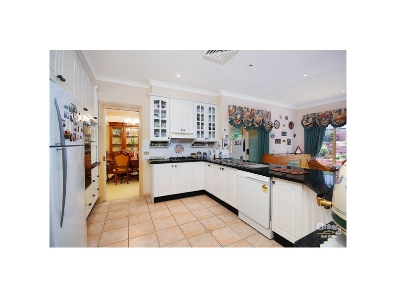 73 Alana Dr, West Pennant Hills NSW 2125