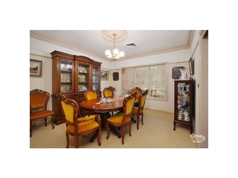 73 Alana Dr, West Pennant Hills NSW 2125