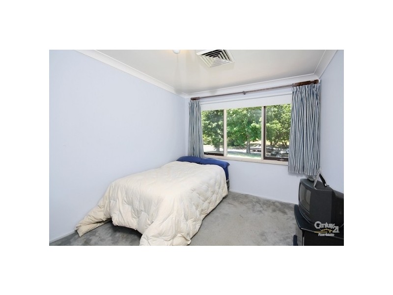 16 Leigh Place, West Pennant Hills NSW 2125