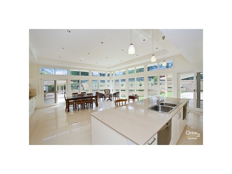 7 Governor Phillip Place, West Pennant Hills NSW 2125