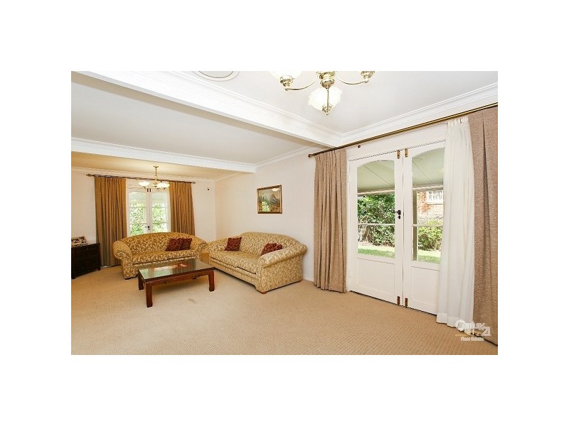 7 Governor Phillip Place, West Pennant Hills NSW 2125
