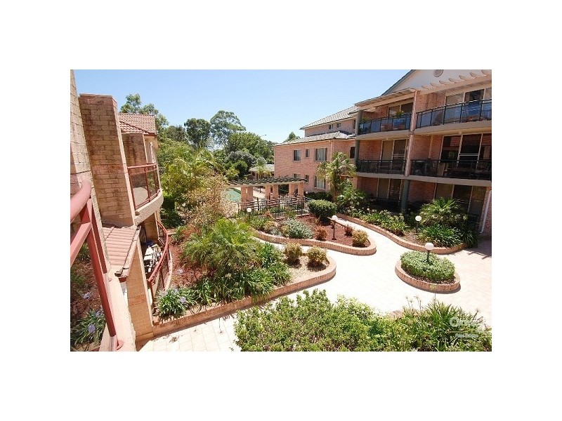 9/1 Cheriton Avenue, Castle Hill NSW 2154