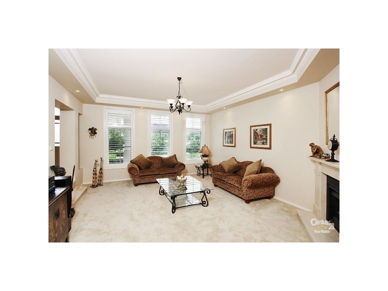 10 Glenview Close, Bella Vista NSW 2153