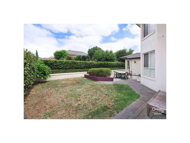 10 Glenview Close, Bella Vista NSW 2153