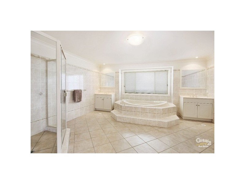 10 Glenview Close, Bella Vista NSW 2153