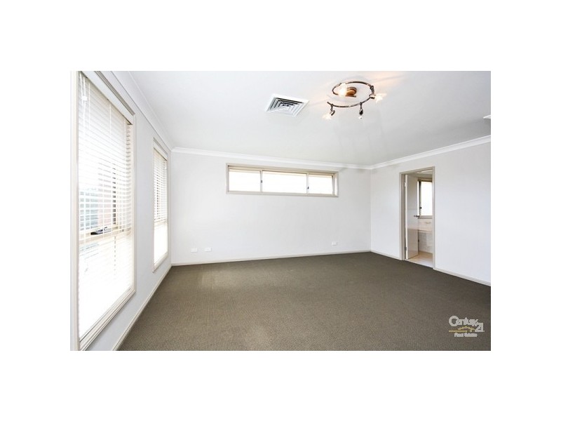 20 Woodstream Cr, Kellyville NSW 2155