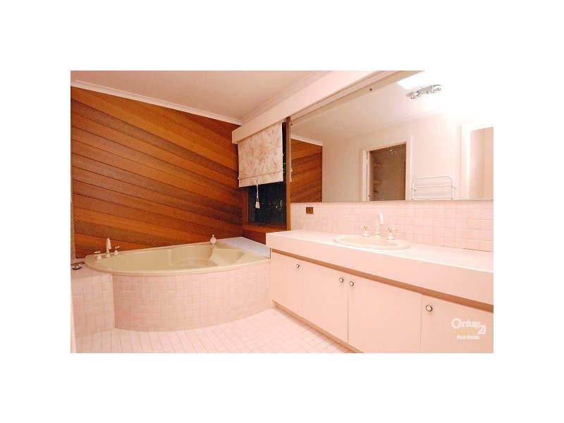 10 Cedarwood Drive, Cherrybrook NSW 2126