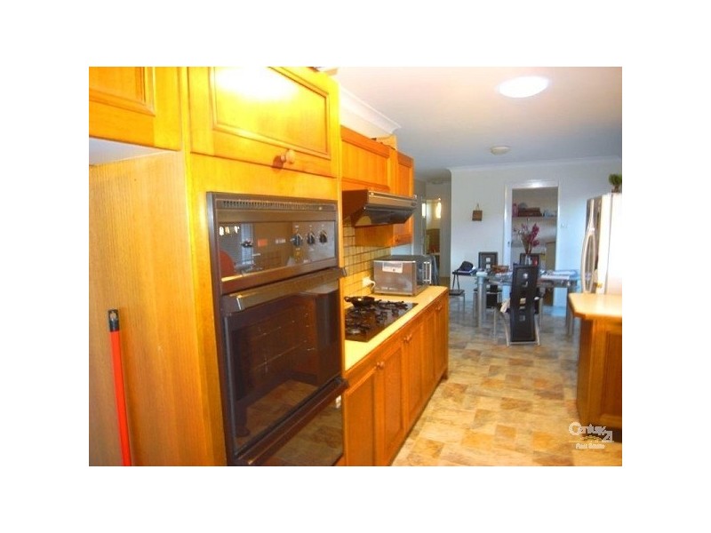 5 Roxborough Park Rd, Baulkham Hills NSW 2153