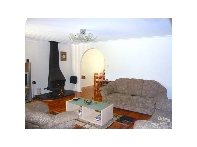 18 English Avenue, Castle Hill NSW 2154