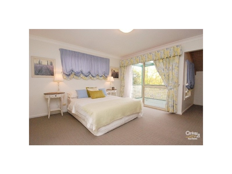 10 Dunkeld Place, Dural NSW 2158
