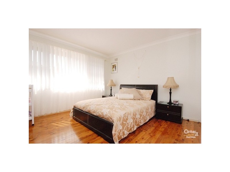 22 Garthowen Cr, Castle Hill NSW 2154