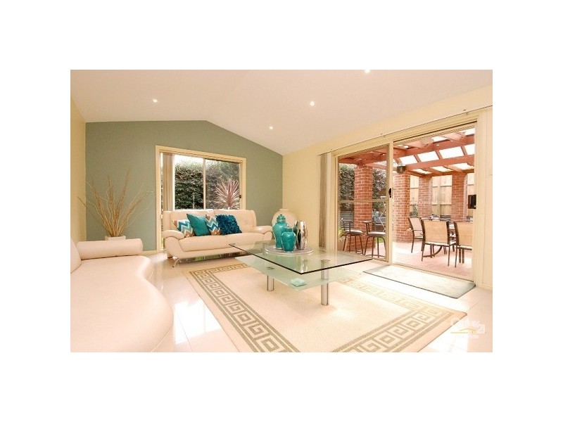 8 Bernard Place, Cherrybrook NSW 2126